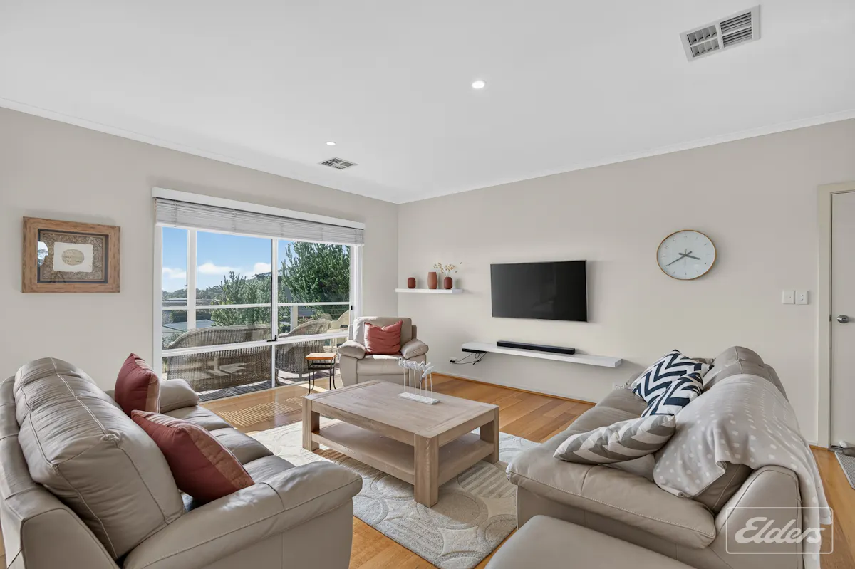 15 Merino Avenue — photo 12 of 30