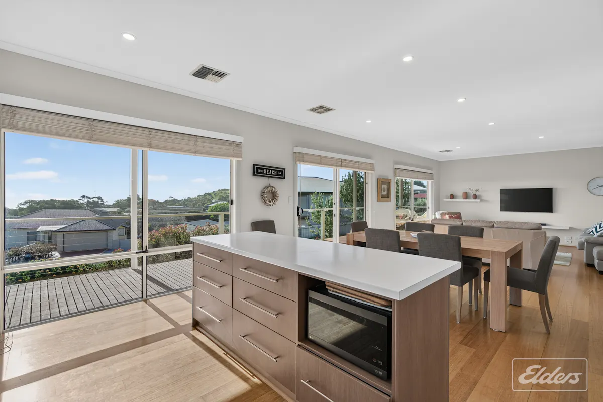 15 Merino Avenue — photo 9 of 30