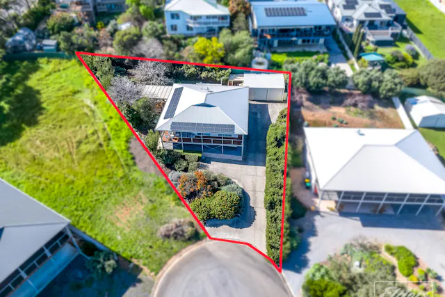 15 Merino Avenue — photo from Elders Real Estate Normanville