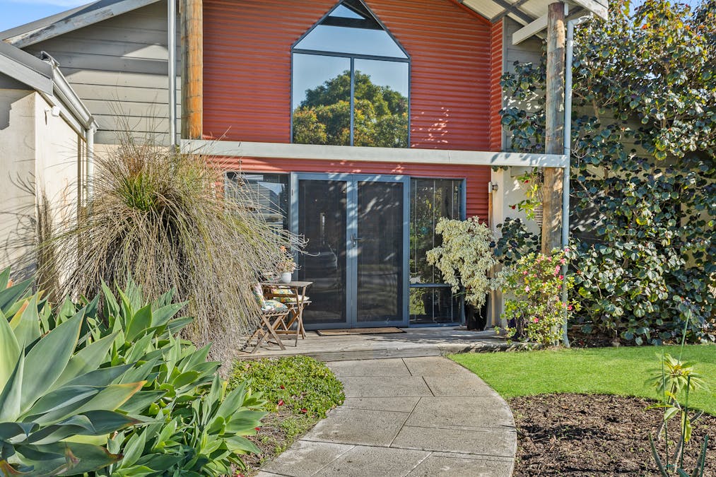 8 Conostylis Parade, Baldivis, WA, 6171 - Image 2