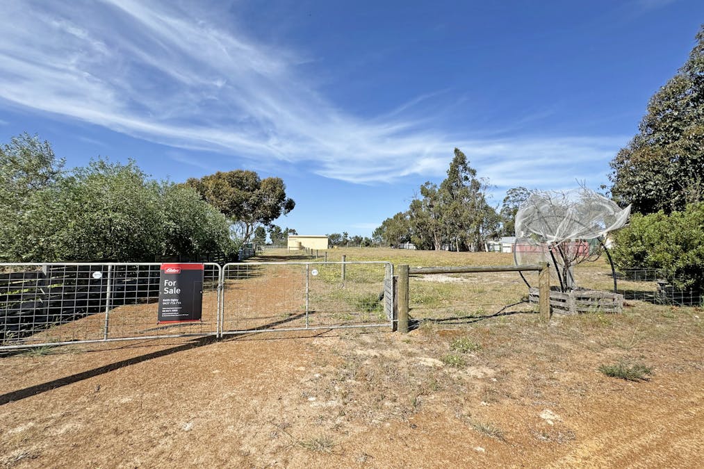 41/Coolgardie-Esperance Highway, Gibson, WA, 6448 - Image 1
