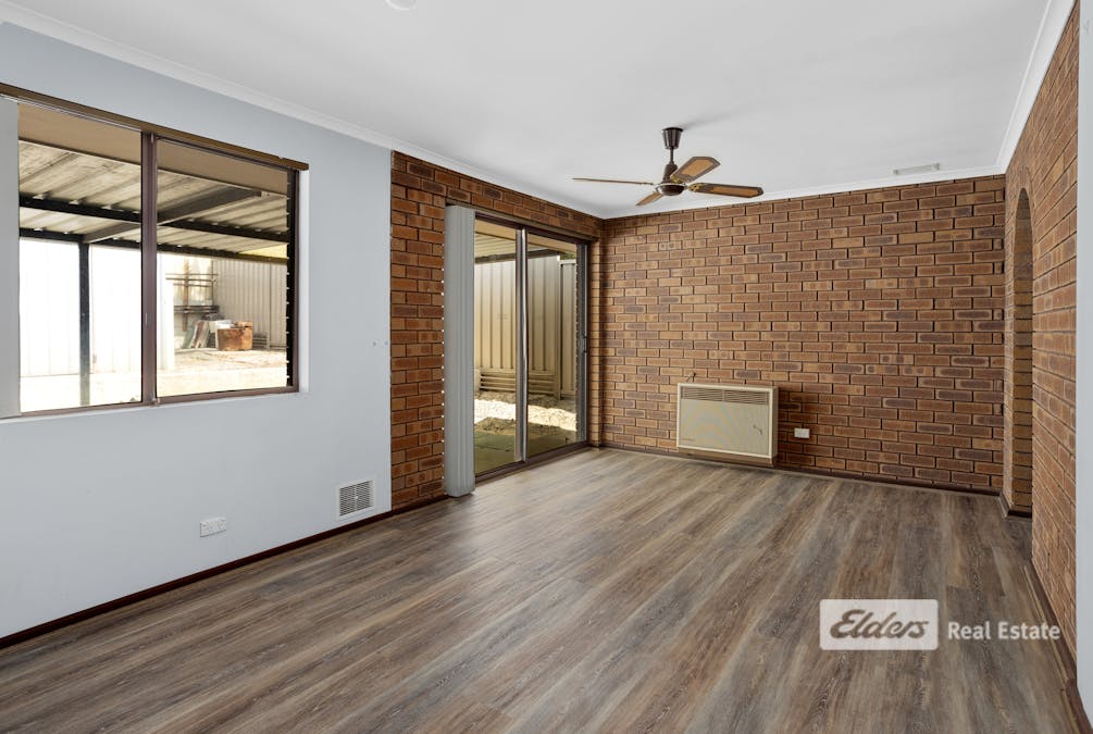 37 Matilda Avenue, Australind, WA, 6233 - Image 9