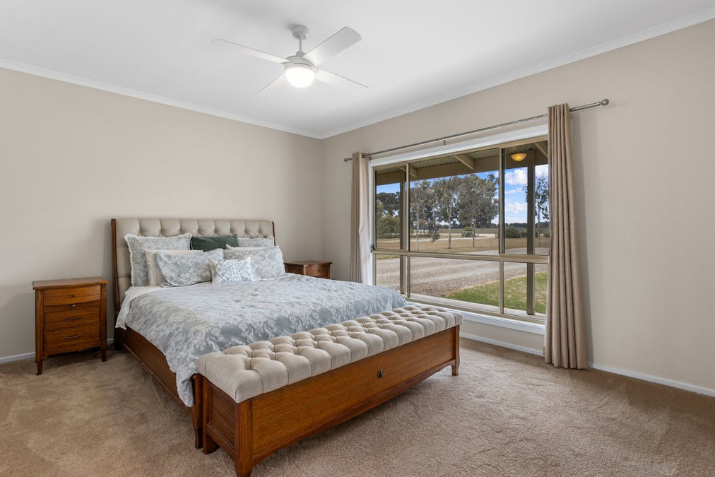 16 Racecourse Road, Balaklava, SA, 5461 - Image 10