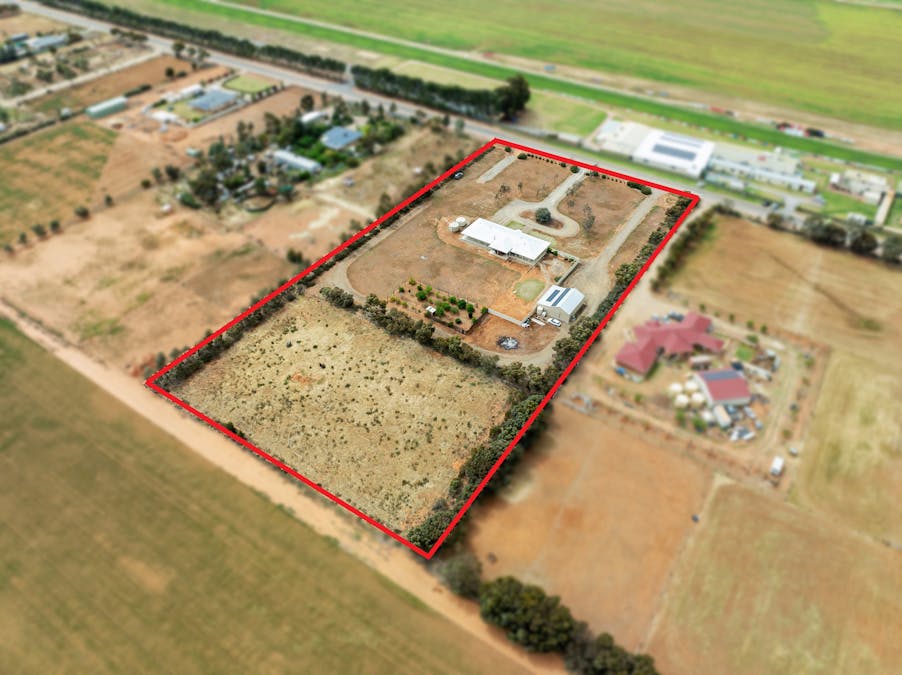 16 Racecourse Road, Balaklava, SA, 5461 - Image 4