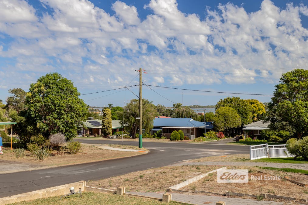 1 Strattimore Place, Australind, WA, 6233 - Image 20