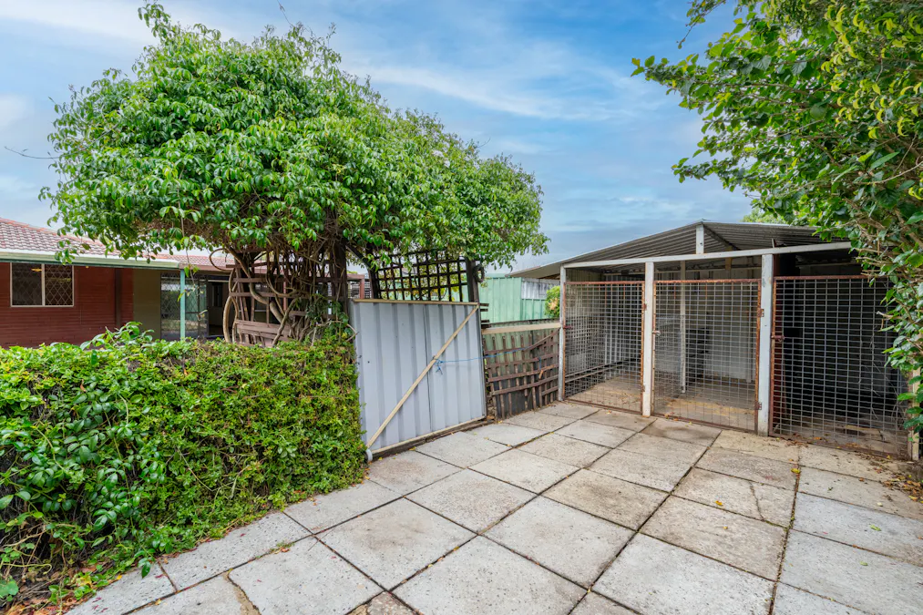 51 Adamson Road, Parmelia, WA, 6167 - Image 25