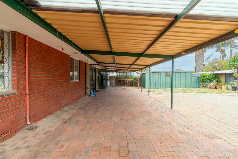 51 Adamson Road, Parmelia, WA, 6167 - Image 19