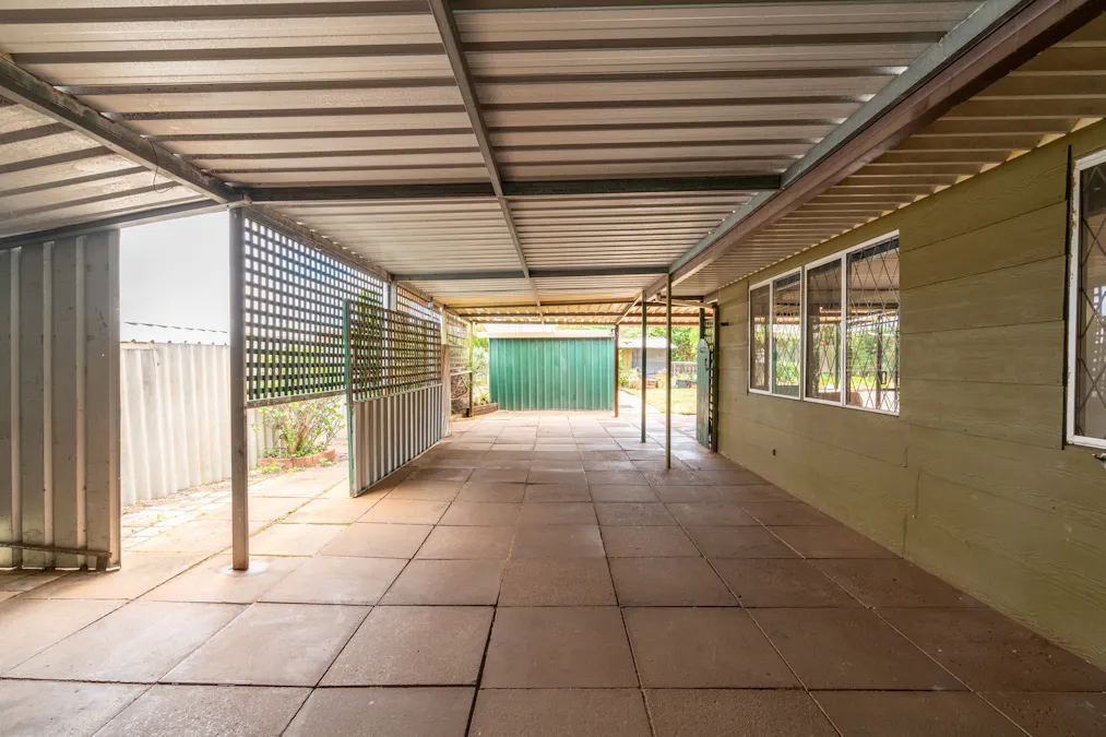 51 Adamson Road, Parmelia, WA, 6167 - Image 22