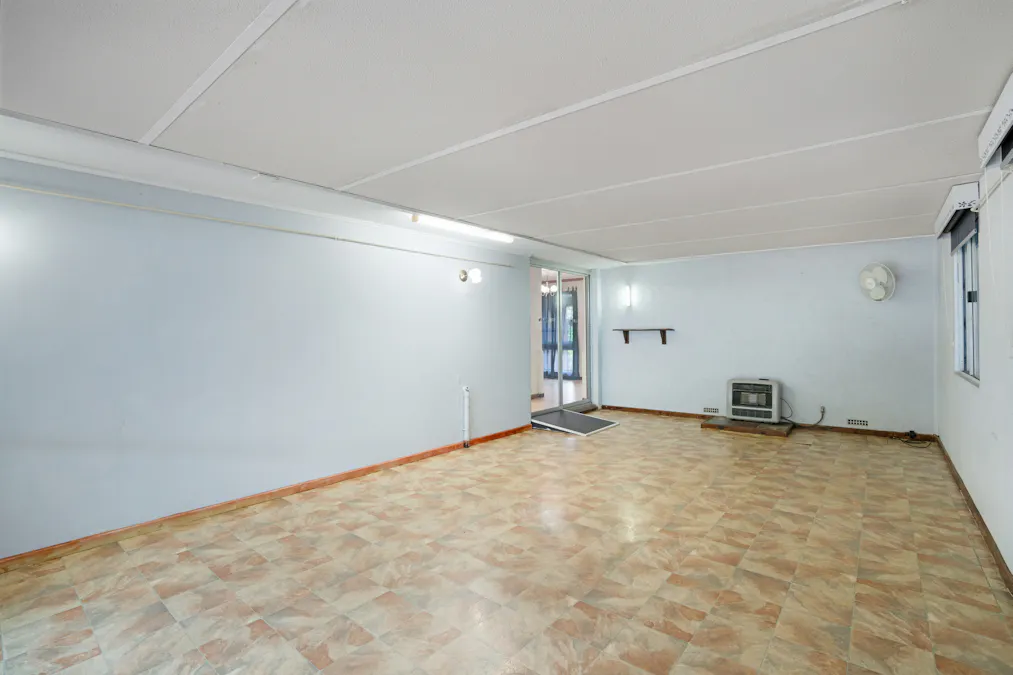 51 Adamson Road, Parmelia, WA, 6167 - Image 15