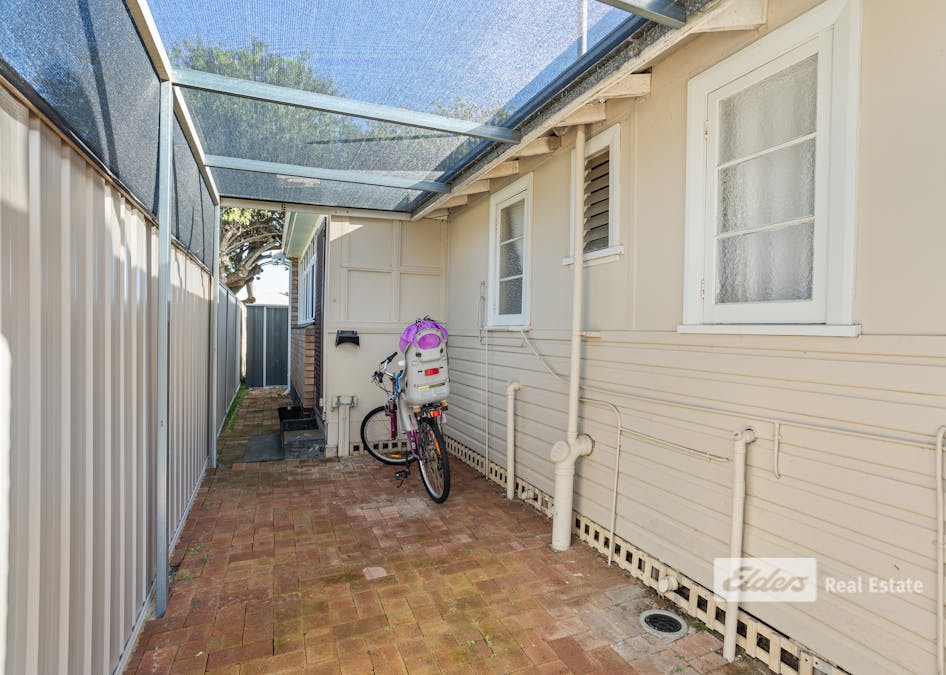 11 Boyalla Street, Carey Park, WA, 6230 - Image 17