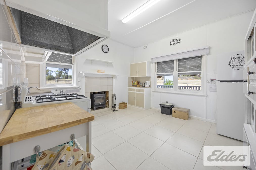 17 High Street, Avoca, VIC, 3467 - Image 6