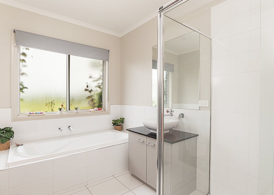 126 Jennings Road, Hamilton, VIC, 3300 - Image 13