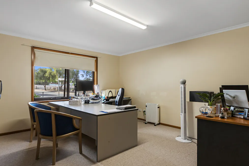 18-20 Hanson Street, Freeling, SA, 5372 - Image 9