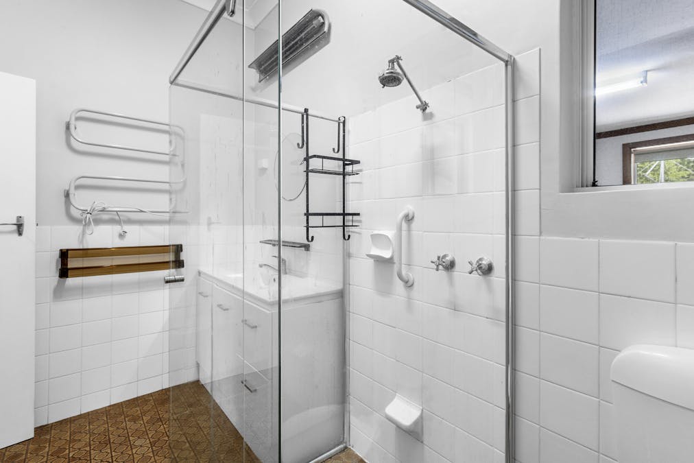 126 Main North Road, Clare, SA, 5453 - Image 10