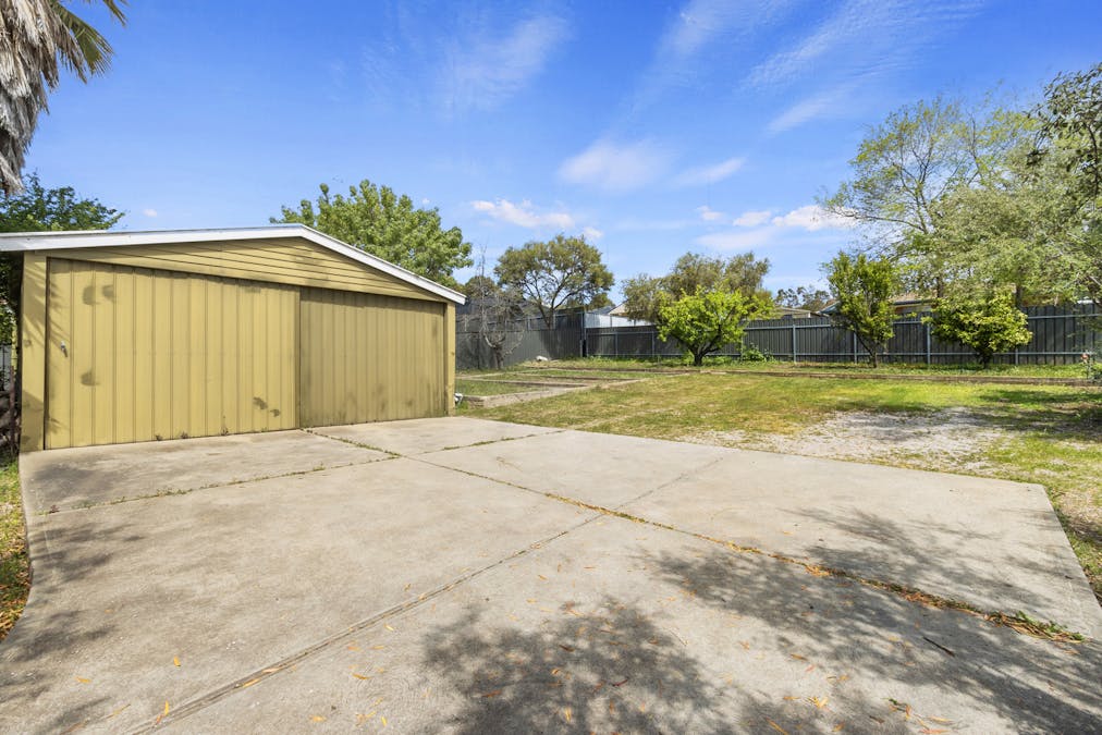 126 Main North Road, Clare, SA, 5453 - Image 16