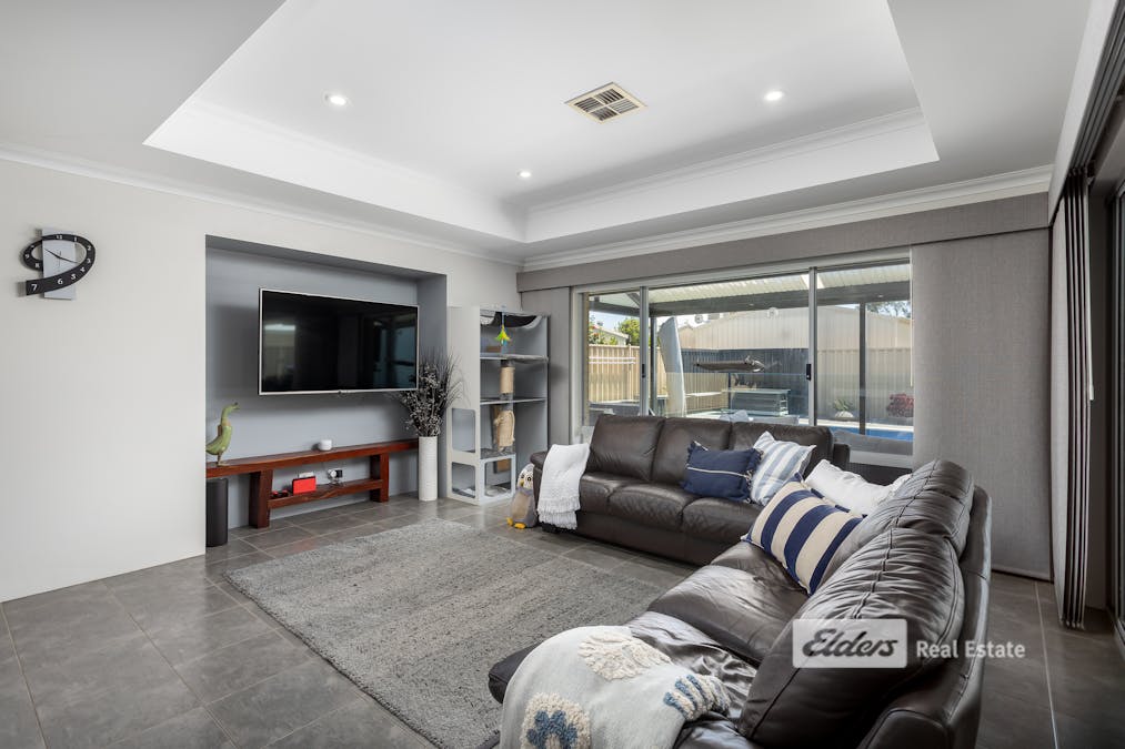 11 Torrens Loop, Millbridge, WA, 6232 - Image 16