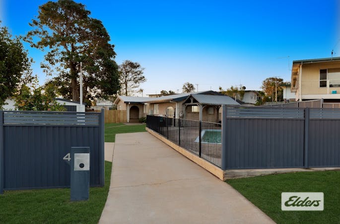 4 Glenn Court, West Gladstone, QLD, 4680 - Image 1
