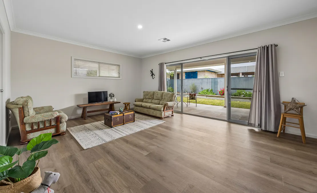 10 Galway Avenue, Murray Bridge, SA, 5253 - Image 15