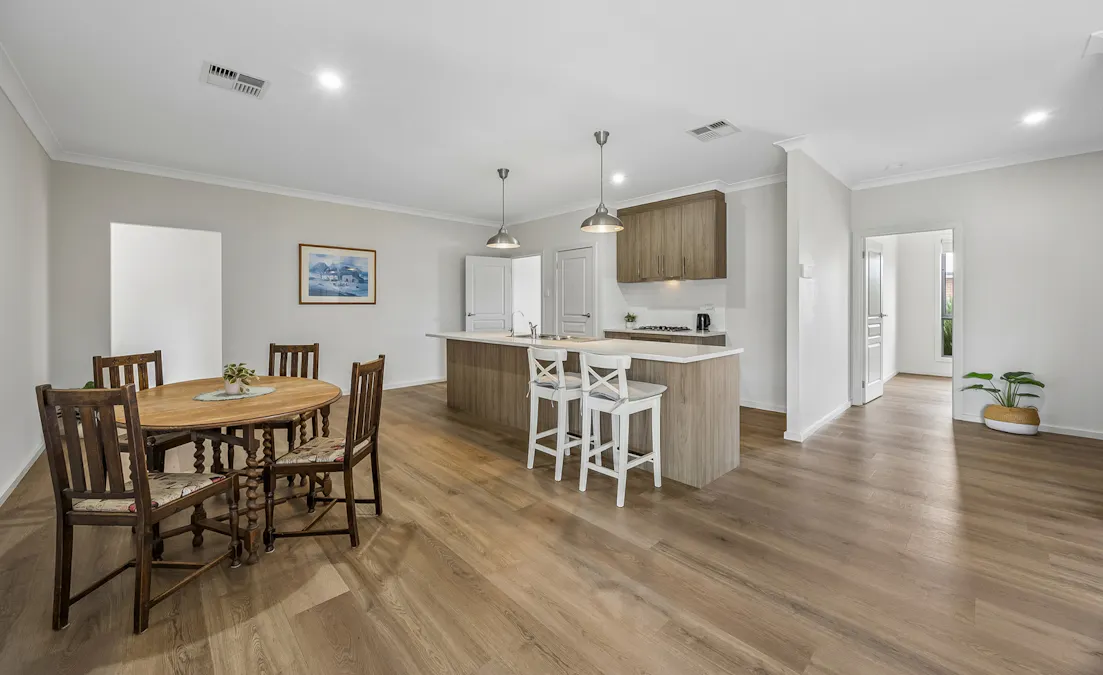 10 Galway Avenue, Murray Bridge, SA, 5253 - Image 12