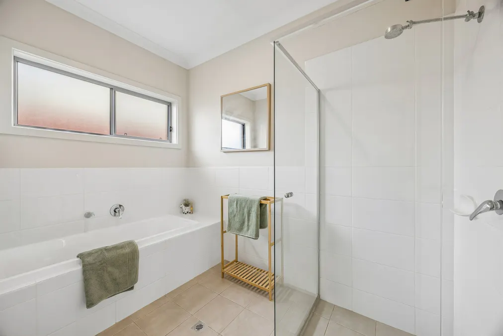 10 Galway Avenue, Murray Bridge, SA, 5253 - Image 24
