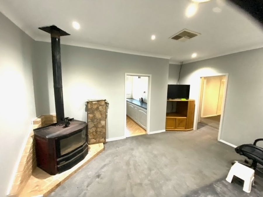 13 Todd Street, Merredin, WA, 6415 - Image 8