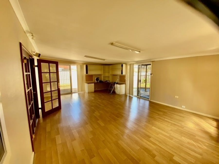 13 Todd Street, Merredin, WA, 6415 - Image 7