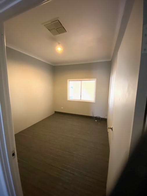 13 Todd Street, Merredin, WA, 6415 - Image 11