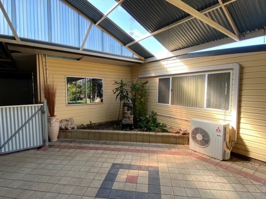 13 Todd Street, Merredin, WA, 6415 - Image 16