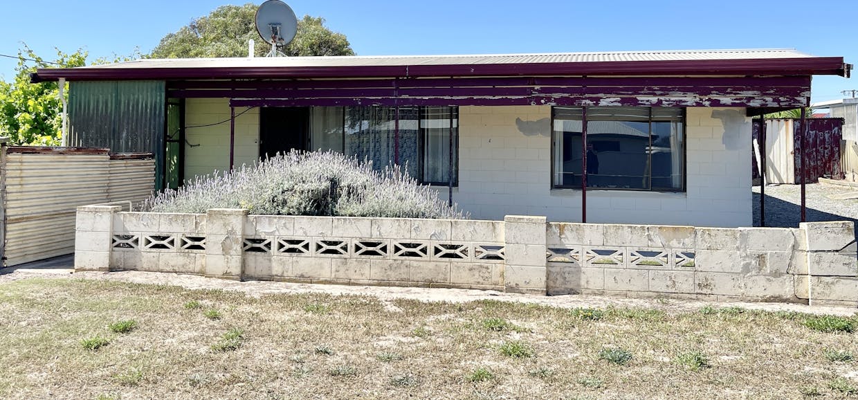 14 Parndana Road, Elliston, SA, 5670 - Image 1
