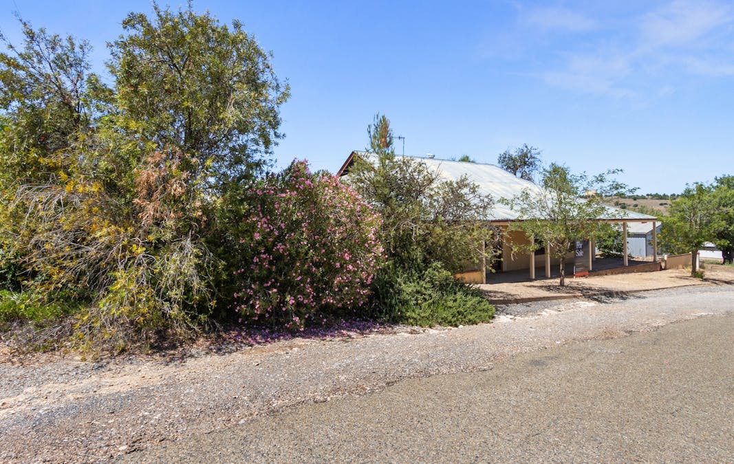 7 Helston Street, Burra, SA, 5417 - Image 22