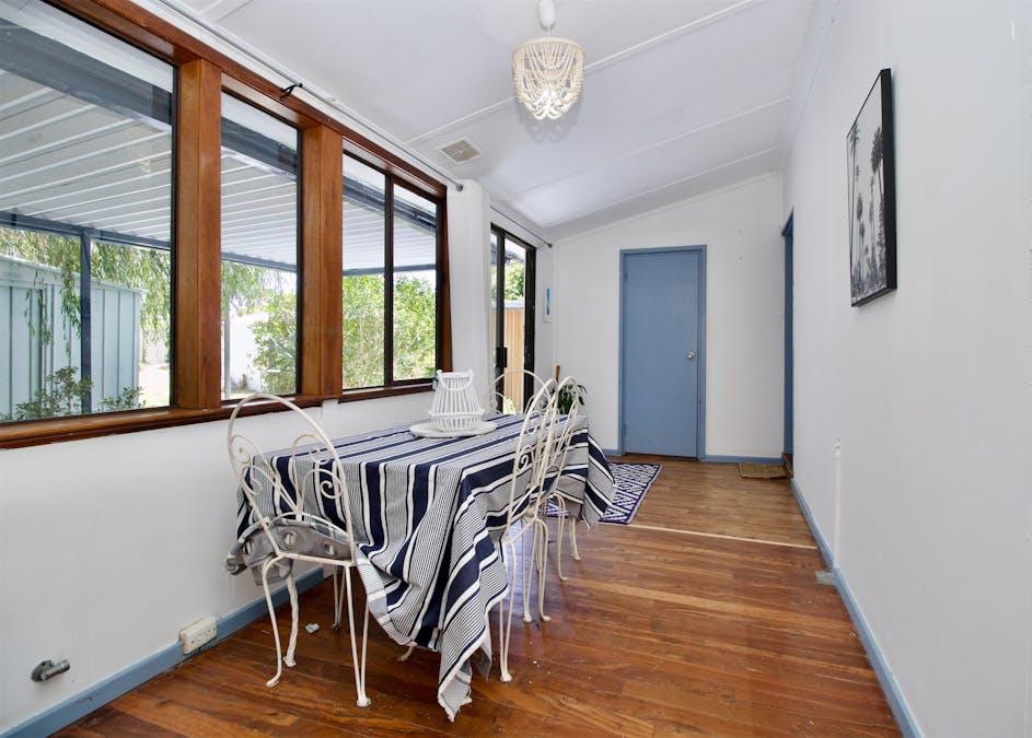 8 Lake Street, Rockingham, WA, 6168 - Image 19