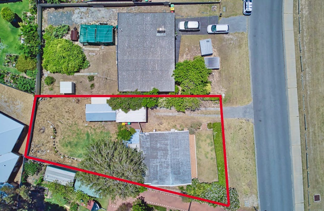 8 Lake Street, Rockingham, WA, 6168 - Image 5