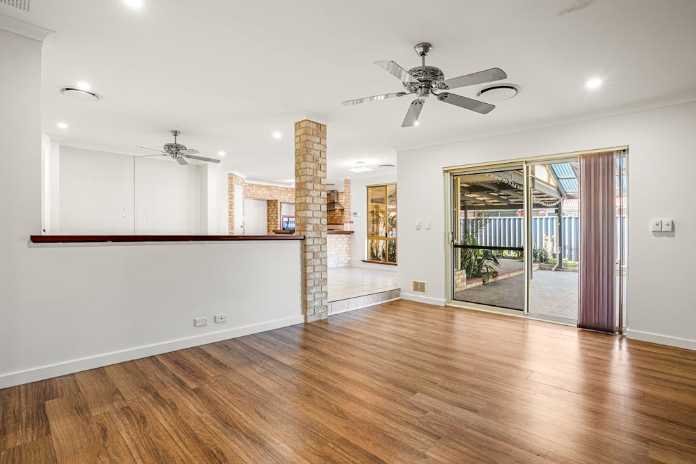 19 Montebourg Meander, Port Kennedy, WA, 6172 - Image 13