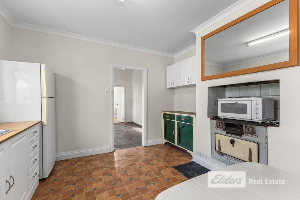 71 Coombes Street, Collie, WA, 6225 - Image 9