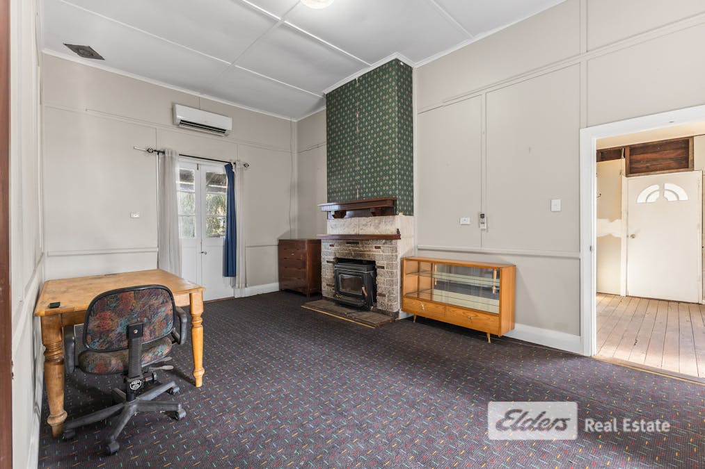71 Coombes Street, Collie, WA, 6225 - Image 6