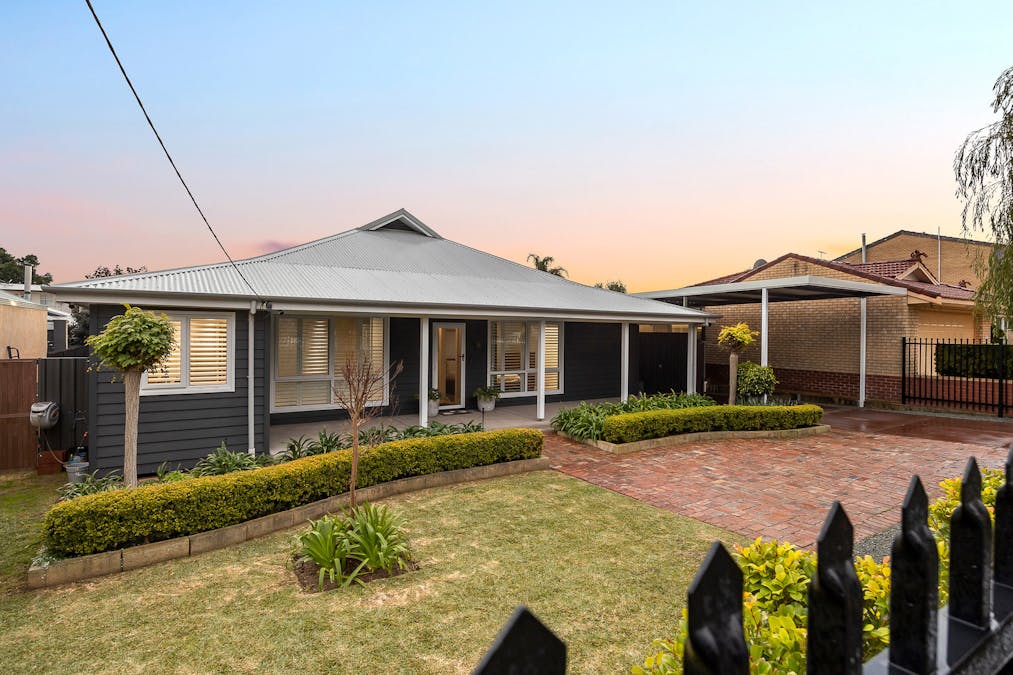20 Regan Street, Rockingham, WA, 6168 - Image 2