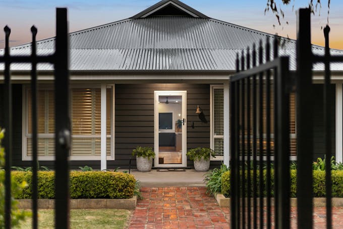 20 Regan Street, Rockingham, WA, 6168 - Image 1