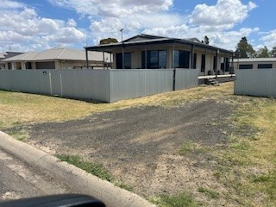 16 Henry Court, Tara, QLD, 4421 - Image 2