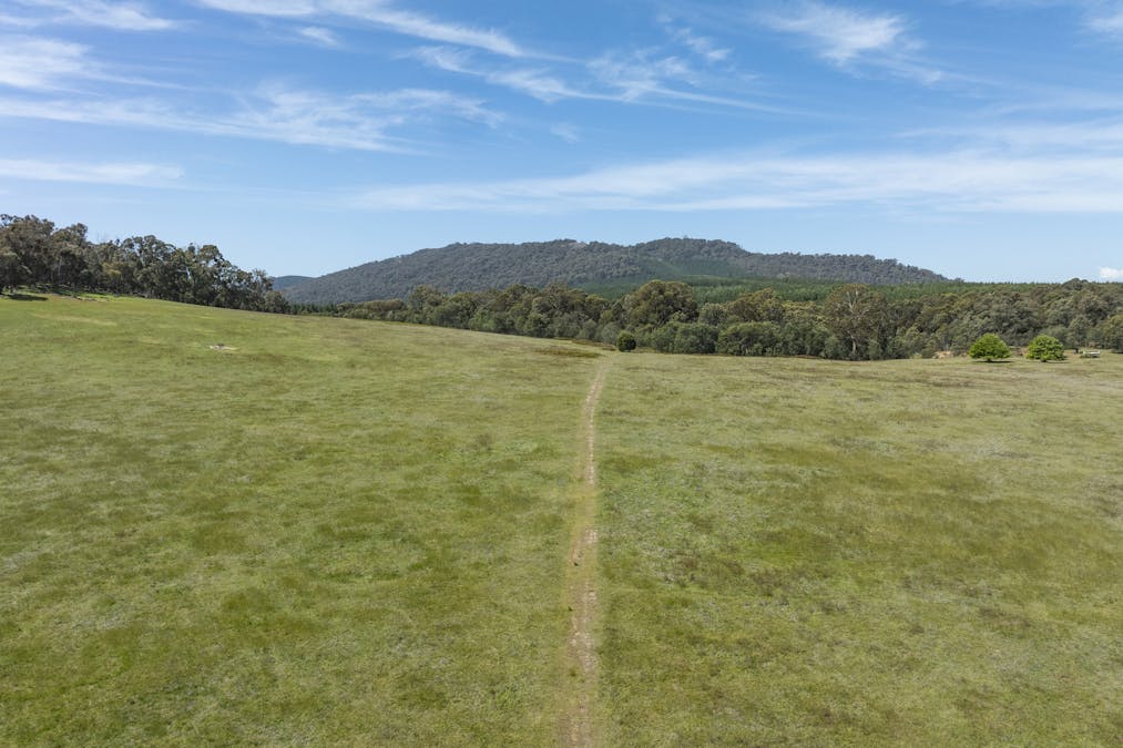 1187 Bonnie Doon Road, Boho South, VIC, 3669 - Image 11