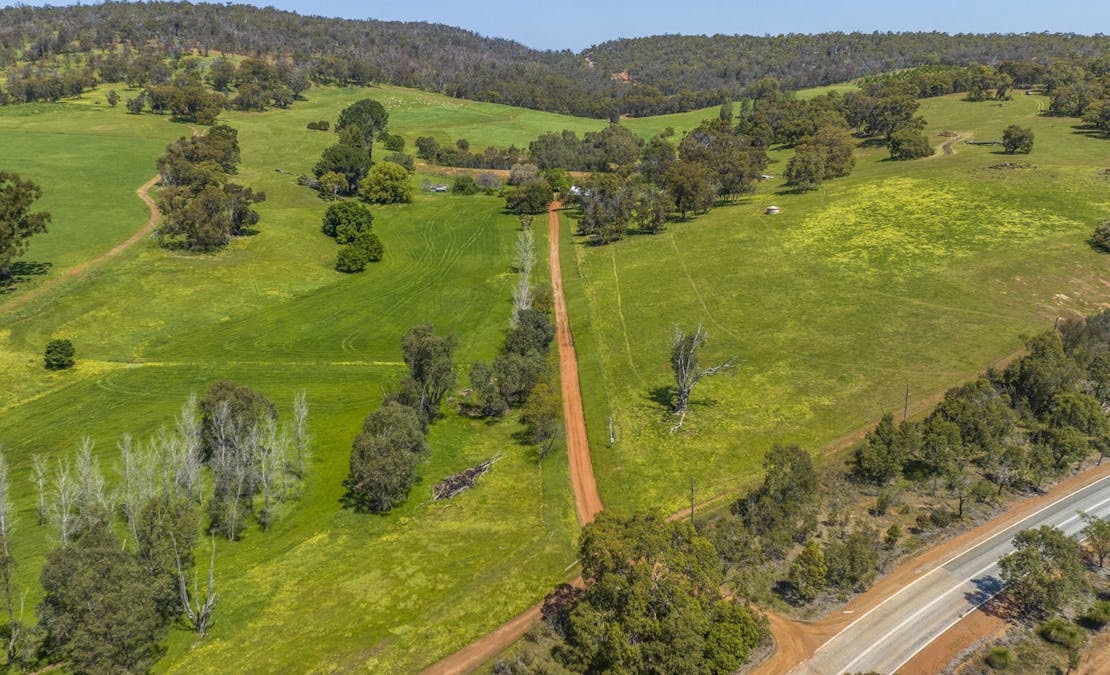 2328 Chittering Road, Lower Chittering, WA, 6084 - Image 5