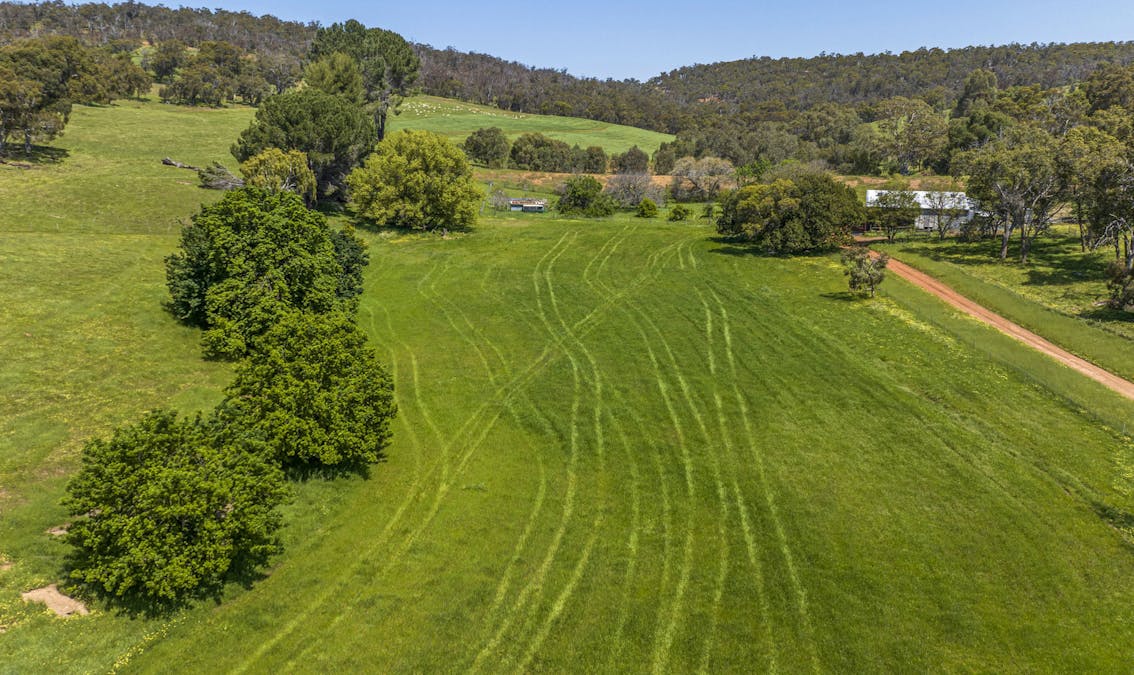 2328 Chittering Road, Lower Chittering, WA, 6084 - Image 17