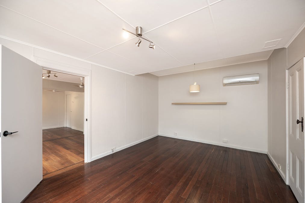 2328 Chittering Road, Lower Chittering, WA, 6084 - Image 30