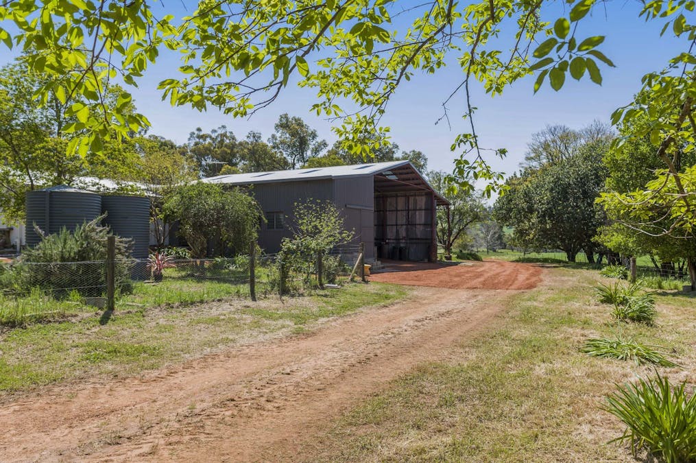 2328 Chittering Road, Lower Chittering, WA, 6084 - Image 34