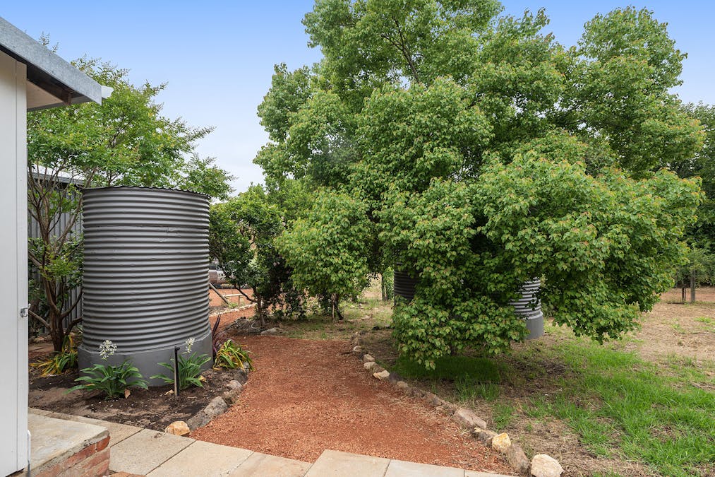2328 Chittering Road, Lower Chittering, WA, 6084 - Image 35