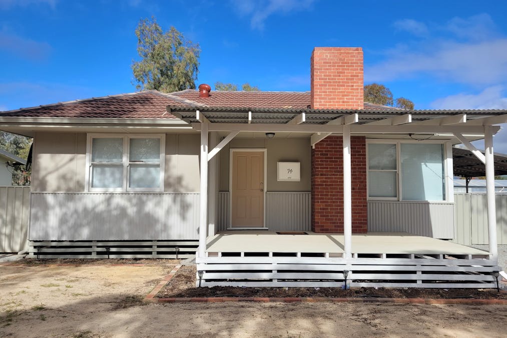 74 Connelly Street, Kellerberrin, WA, 6410 - Image 2