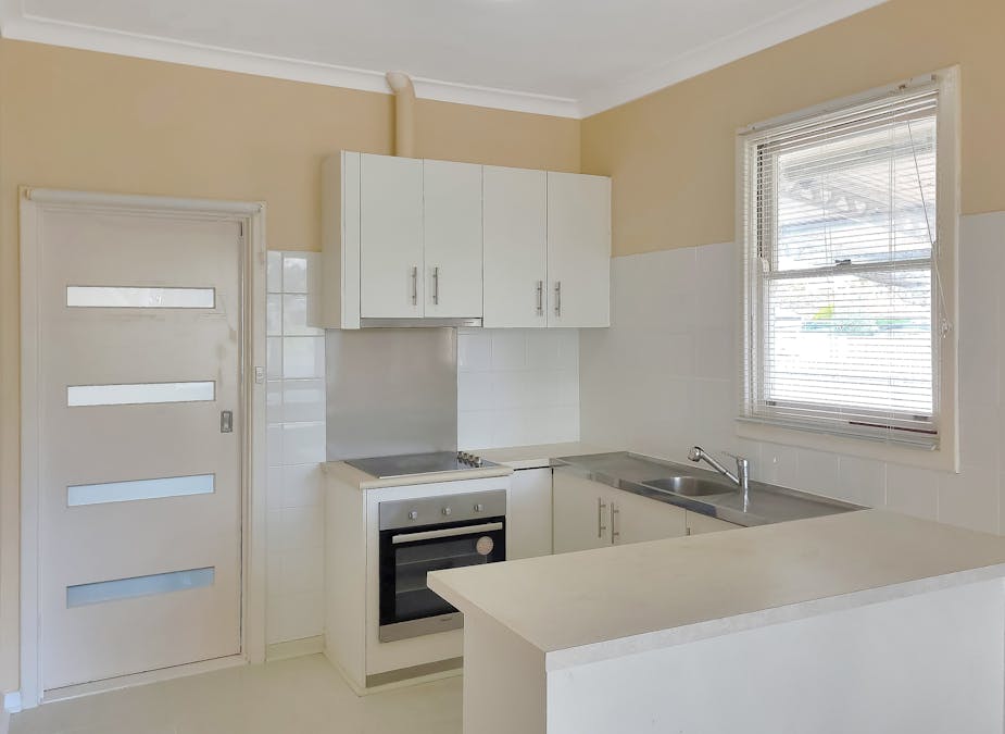 74 Connelly Street, Kellerberrin, WA, 6410 - Image 6