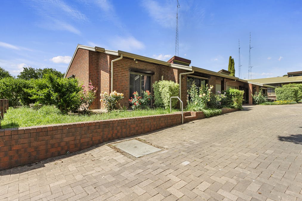 1/360 Main North Road, Clare, SA, 5453 - Image 2