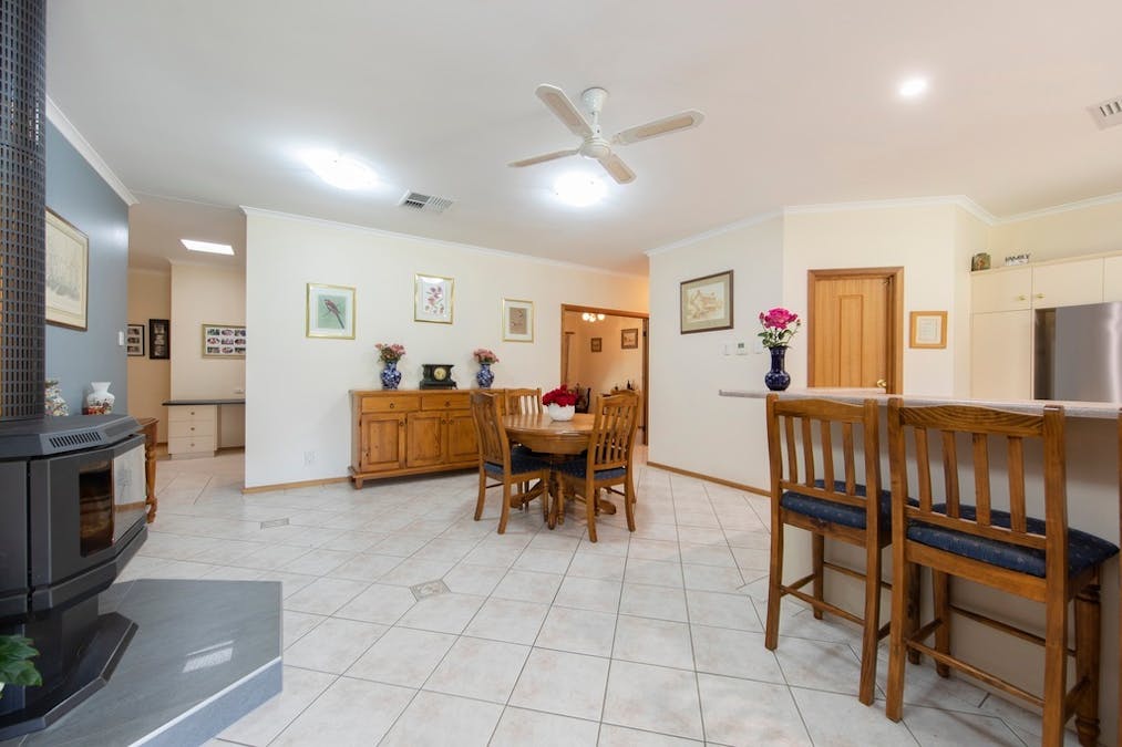 1 March Court, Clare, SA, 5453 - Image 7