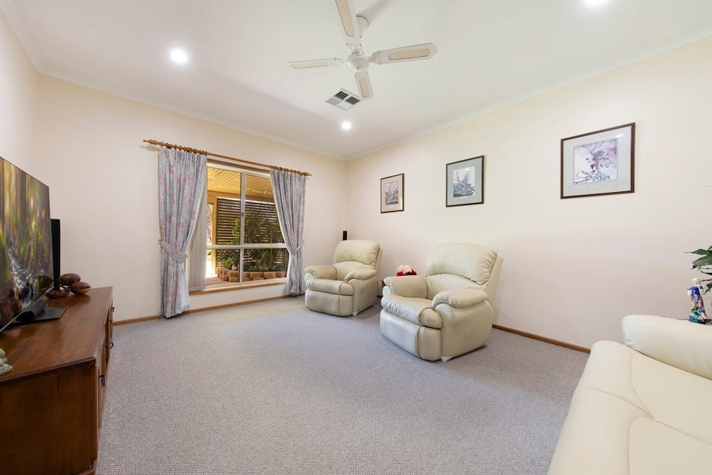 1 March Court, Clare, SA, 5453 - Image 11