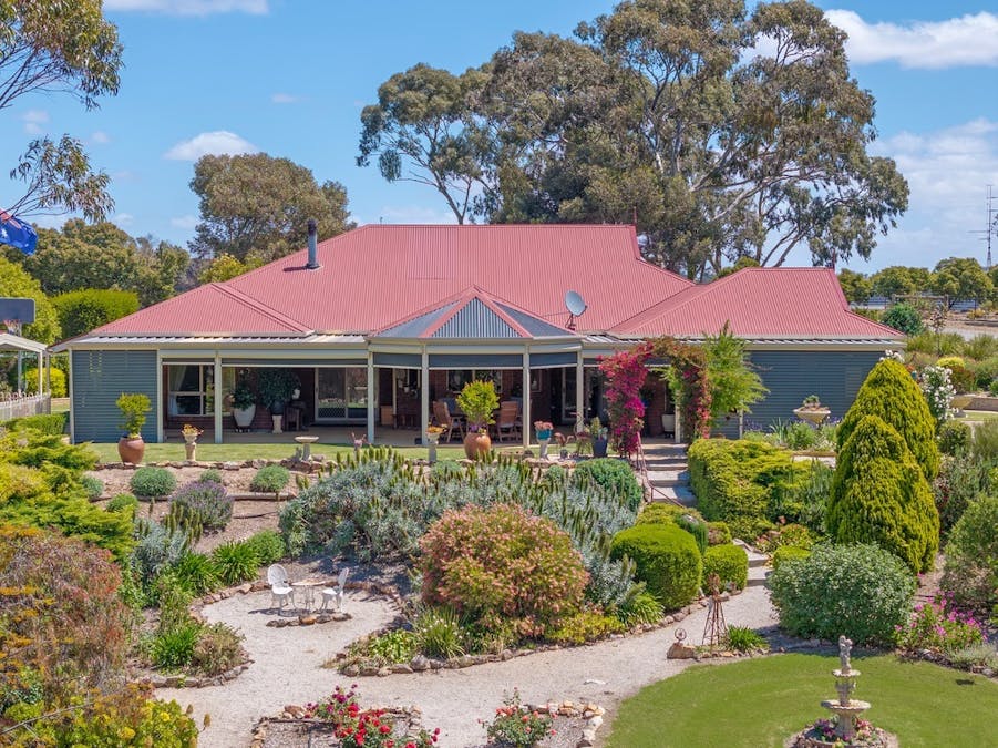 1 March Court, Clare, SA, 5453 - Image 33